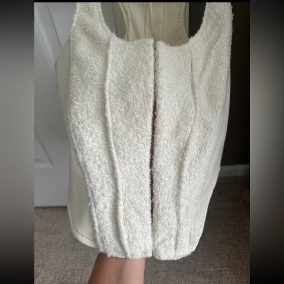 Corset Top🤍✨ - Picture 3 of 6